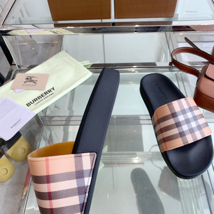 1:1 quality version Classic Check War Horse Print Slipperss 8 colors