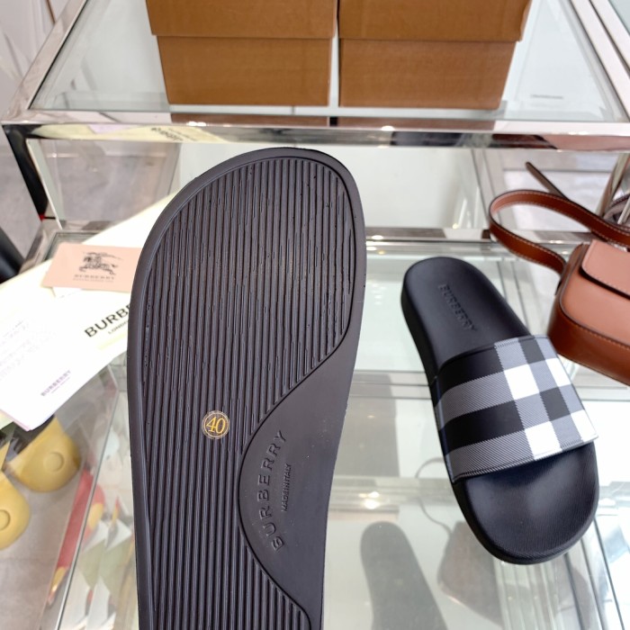 1:1 quality version Classic Check War Horse Print Slipperss 8 colors