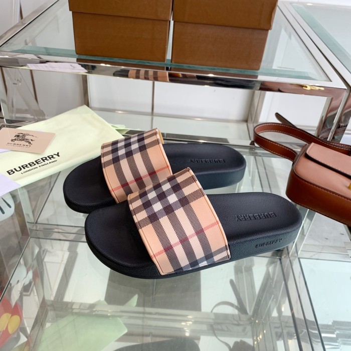 1:1 quality version Classic Check War Horse Print Slipperss 8 colors