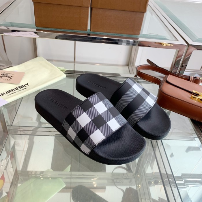 1:1 quality version Classic Check War Horse Print Slipperss 8 colors