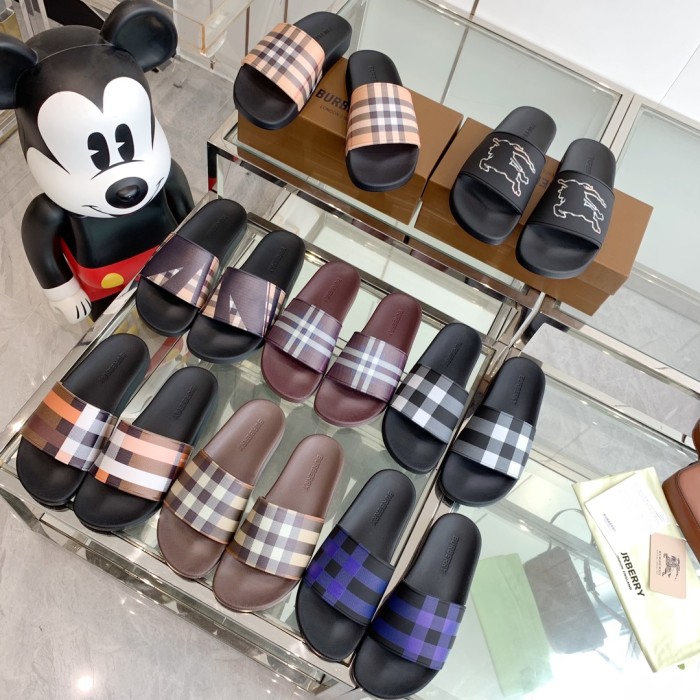 1:1 quality version Classic Check War Horse Print Slipperss 8 colors
