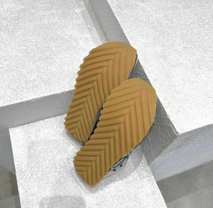 1:1 quality version Mesh Woven Retro Sport Running Shoes 18 colors