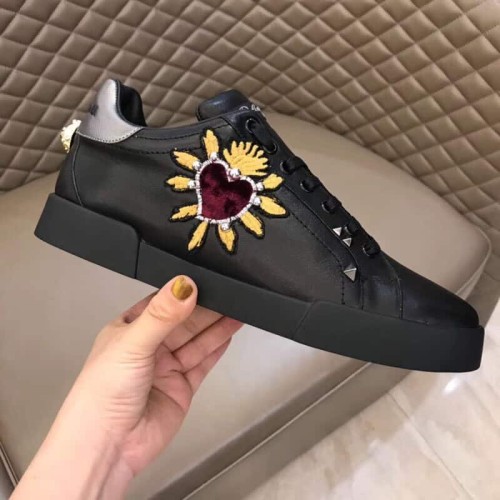 DOLCE    G@BB@N@ SNEAKERS PORTOFINO IN VITELLO NAPPATO CON PATCH   DG022