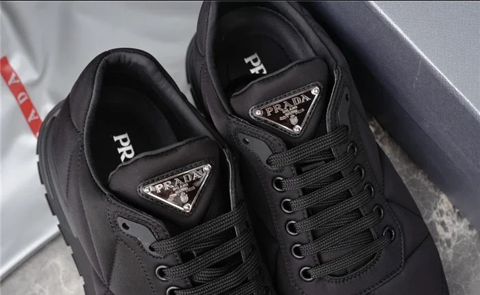 PR@DA@ QUILTED NYLON SNEAKERS   PRD041
