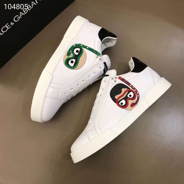 DOLCE    G@BB@N@ CALFSKIN PORTOFINO SNEAKERS WITH PATCHES OF THE DESIGNERS   DG2