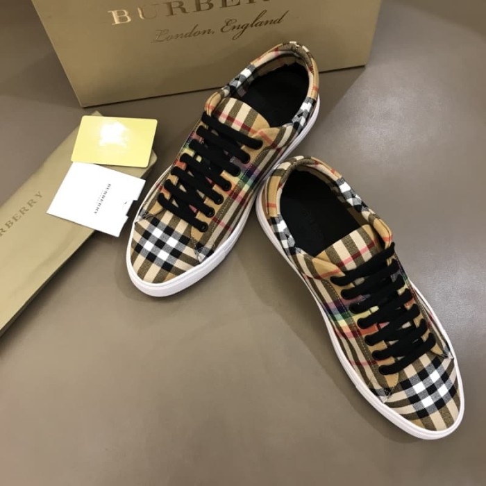 BURB5RRY RAINBOW VINTAGE CHECK TRAINERS   BBR15