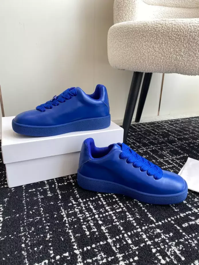 BURB5RRY BOX LOGO-DEBOSSED LEATHER SNEAKERS   BBR099