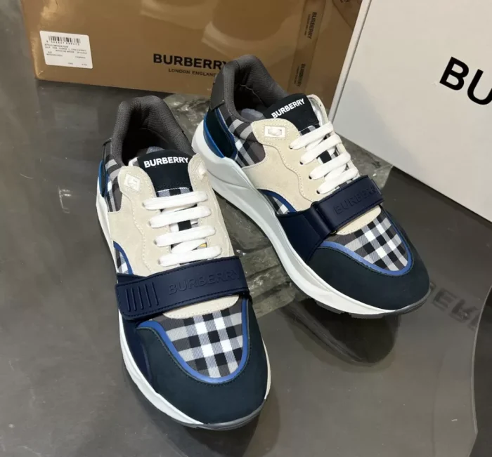 BURB5RRY VINTAGE CHECK SNEAKERS   BBR111