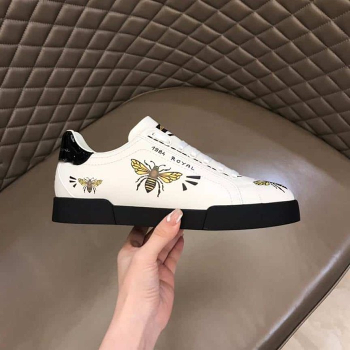 DOLCE AND  G@BB@N@ PORTOFINO WASP PRINT SNEAKERS IN WHITE   DG104