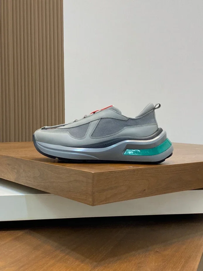 PR@DA@ SNEAKERS   PRD057