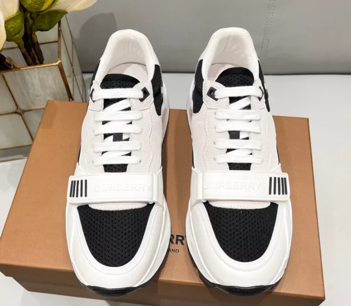 BURB5RRY VINTAGE CHECK SNEAKERS   BBR123