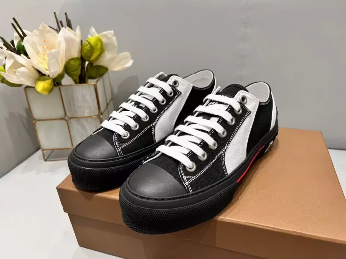 BURB5RRY CHECK COTTON SNEAKERS   BBR130