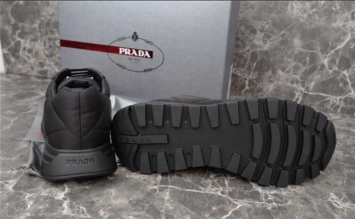 PR@DA@ QUILTED NYLON SNEAKERS   PRD041