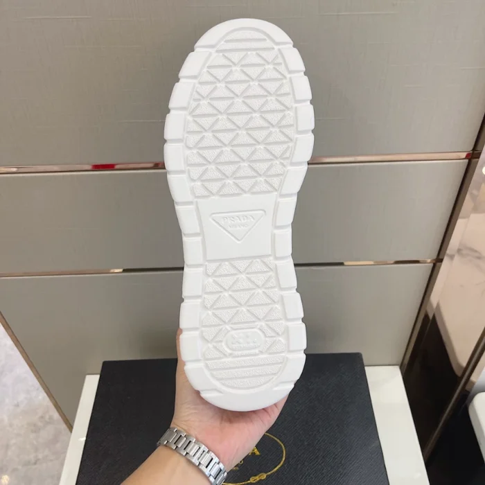 PR@DA@ LEATHER SNEAKERS   PRD033