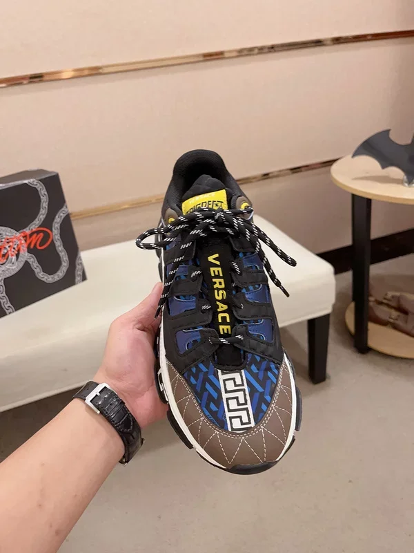 VERS@CE TRIGRECA SNEAKERS   VS67