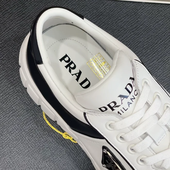 PR@DA@ LEATHER SNEAKERS   PRD032