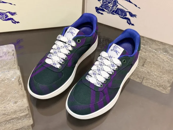 BURB5RRY TERRACE CHECK SNEAKERS   BBR103