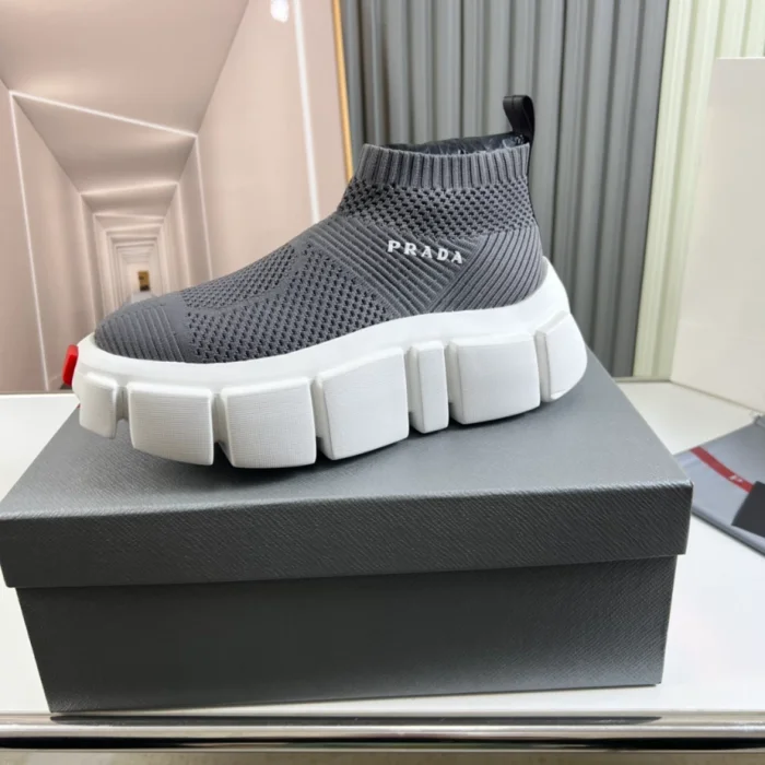 PR@DA@ SNEAKERS   PRD077