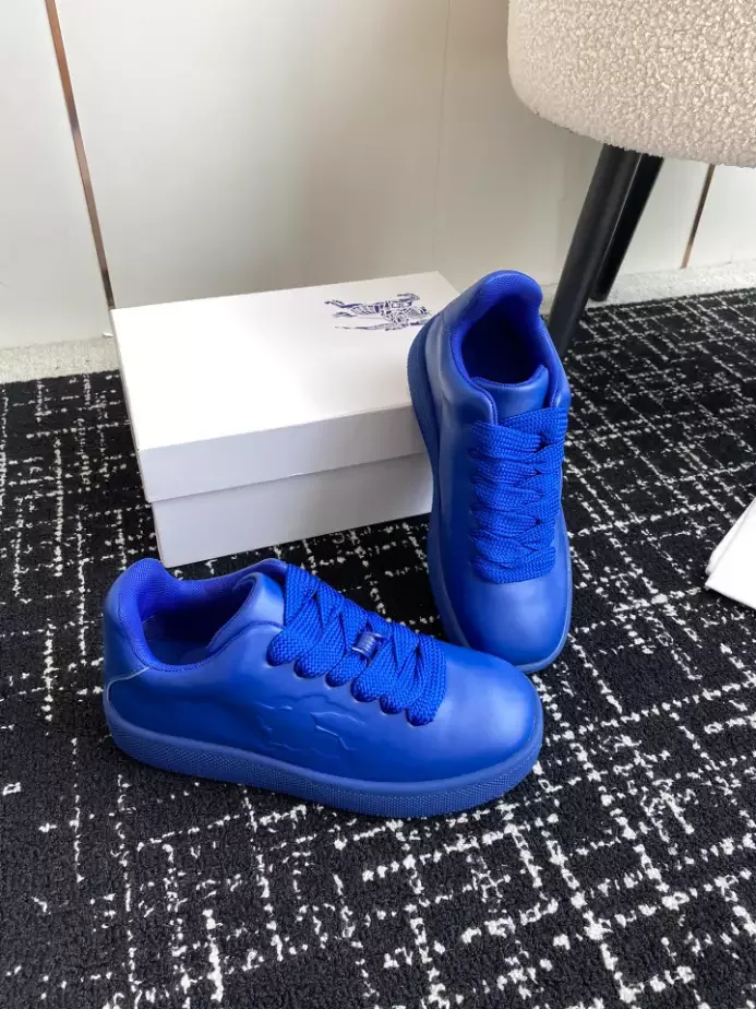 BURB5RRY BOX LOGO-DEBOSSED LEATHER SNEAKERS   BBR099