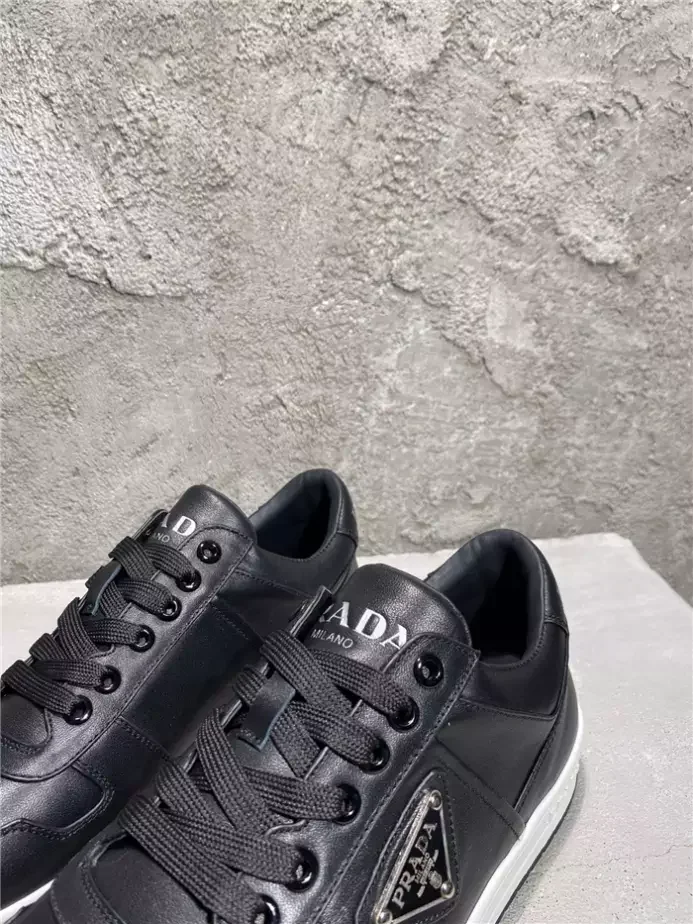 PR@DA@ DOWNTOWN LEATHER SNEAKERS   PRD037