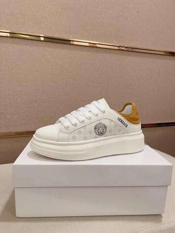 VERS@CE SNEAKERS   VS75