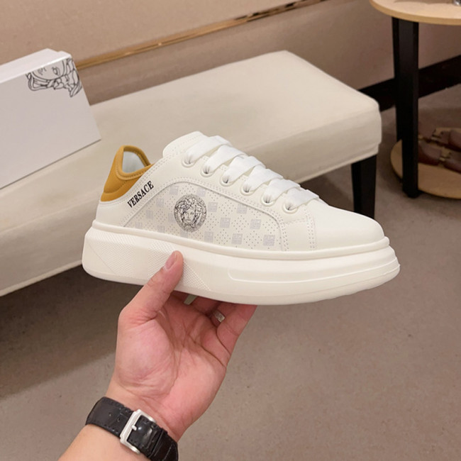 VERS@CE SNEAKERS   VS75