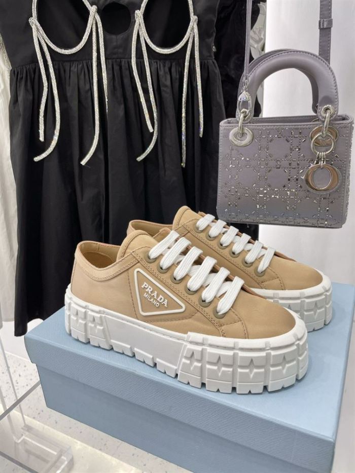 PR@DA@ DOUBLE WHEEL RE-NYLON GABARDINE SNEAKERS BEIGE   PRD087