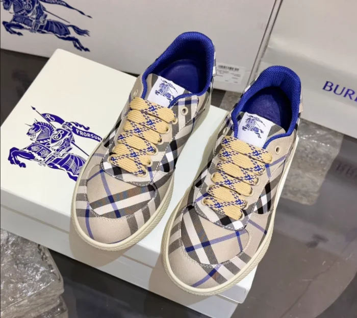 BURB5RRY TERRACE CHECK SNEAKERS   BBR095