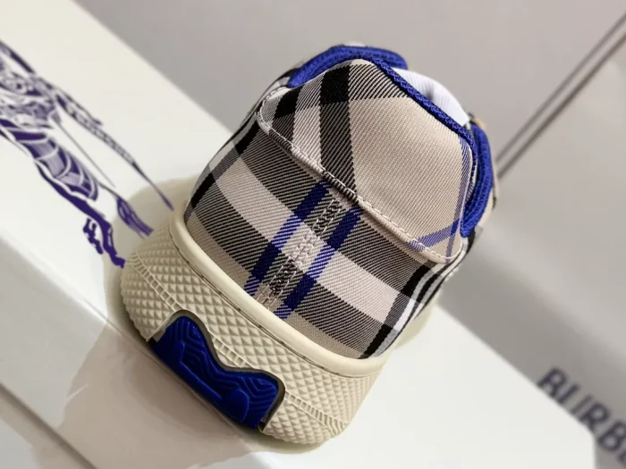 BURB5RRY TERRACE CHECK SNEAKERS   BBR095