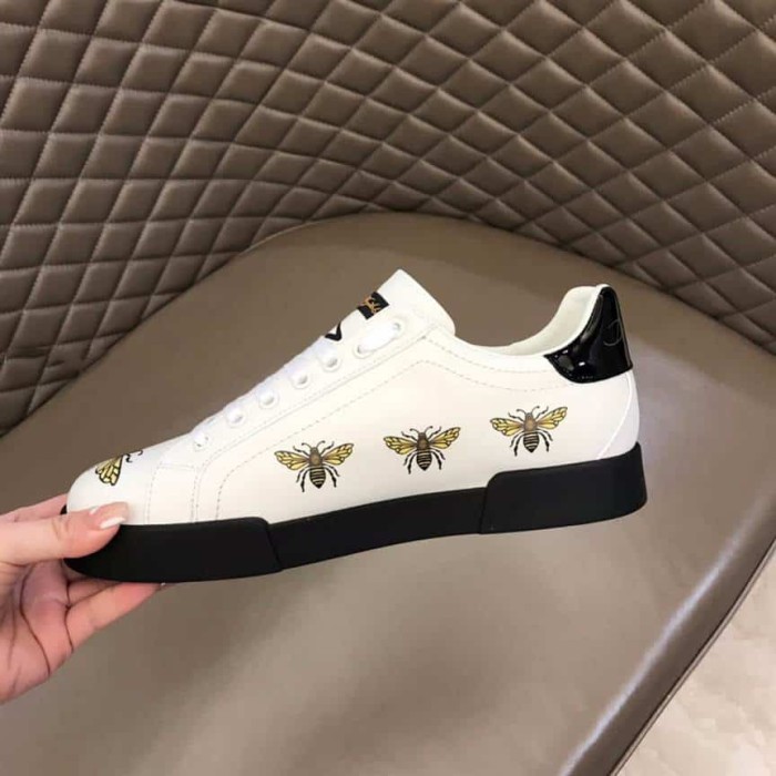 DOLCE AND  G@BB@N@ PORTOFINO WASP PRINT SNEAKERS IN WHITE   DG104
