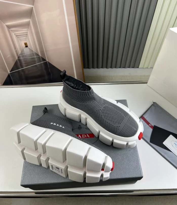 PR@DA@ SNEAKERS   PRD077