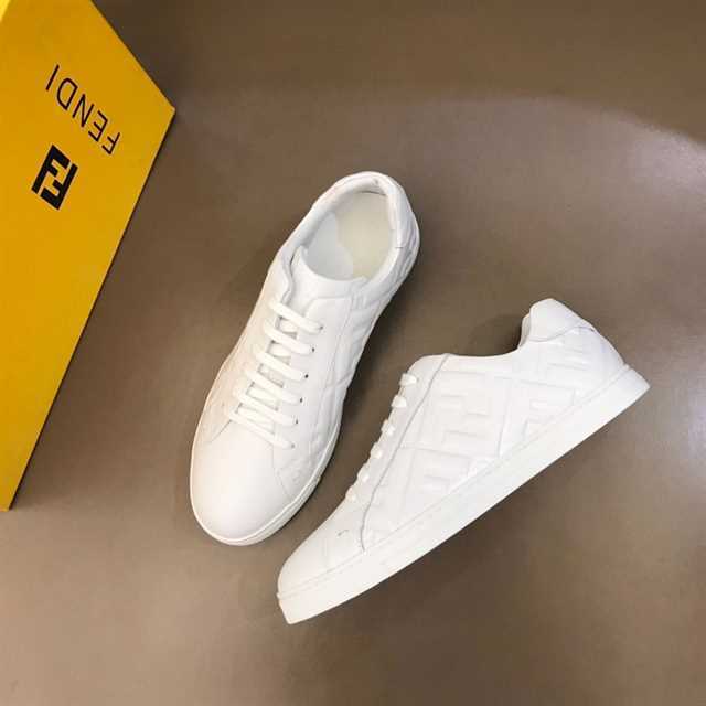 FEND1 WHITE NAPPA LEATHER LOW TOP SNEAKERS   FD09