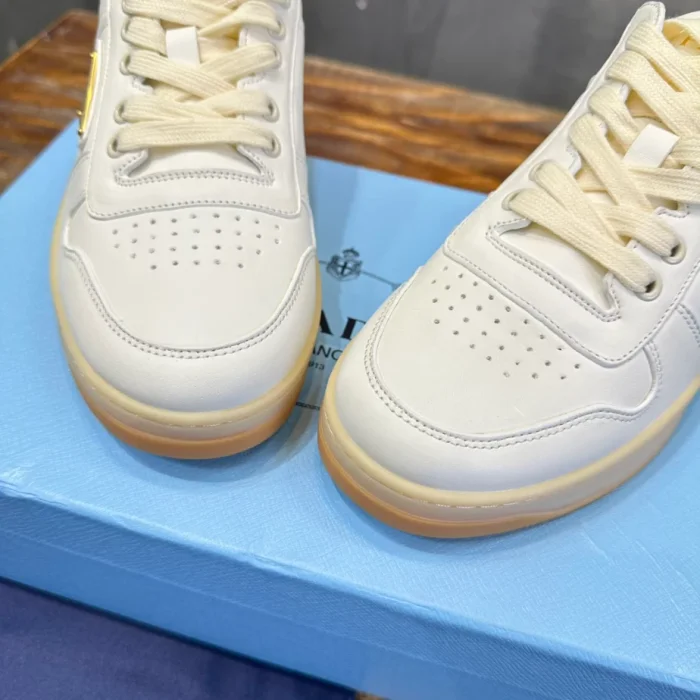 PR@DA@ DOWNTOWN NAPPA LEATHER SNEAKERS   PRD030