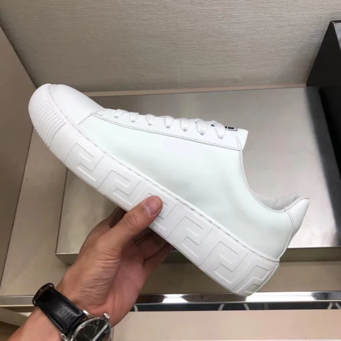 VERS@CE GRECA LOW TOP SNEAKERS   VS58