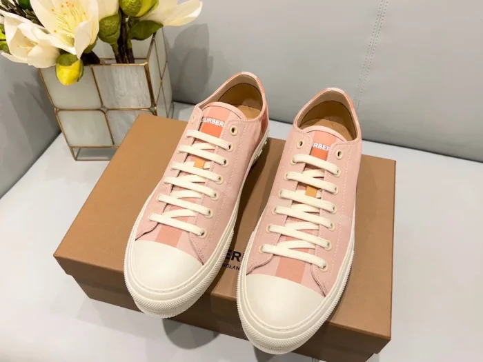 BURB5RRY CHECK COTTON SNEAKERS   BBR128