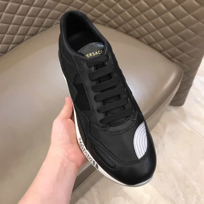 VERS@CE BLACK RUNNER SNEAKERS   VS18