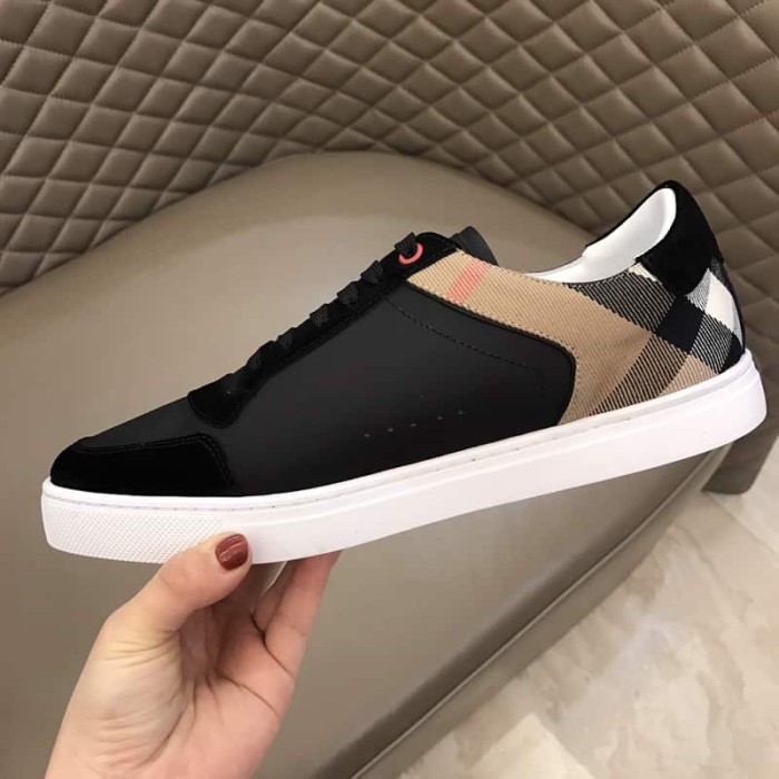 BURB5RRY LEATHER AND HOUSE CHECK SNEAKERS   BBR26