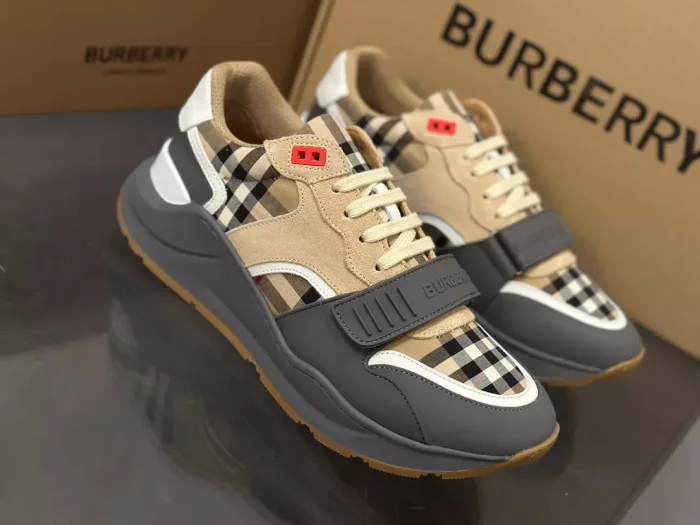 BURB5RRY VINTAGE CHECK SNEAKERS   BBR108