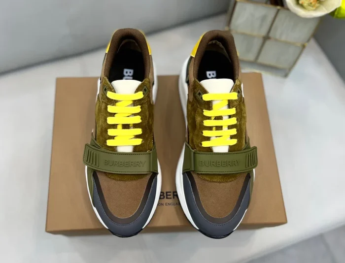 BURB5RRY VINTAGE CHECK SNEAKERS   BBR117