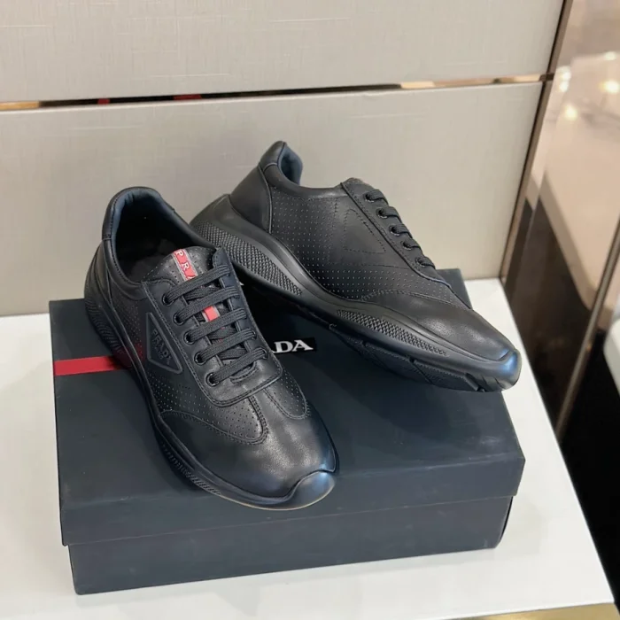 PR@DA@ SNEAKERS   PRD070