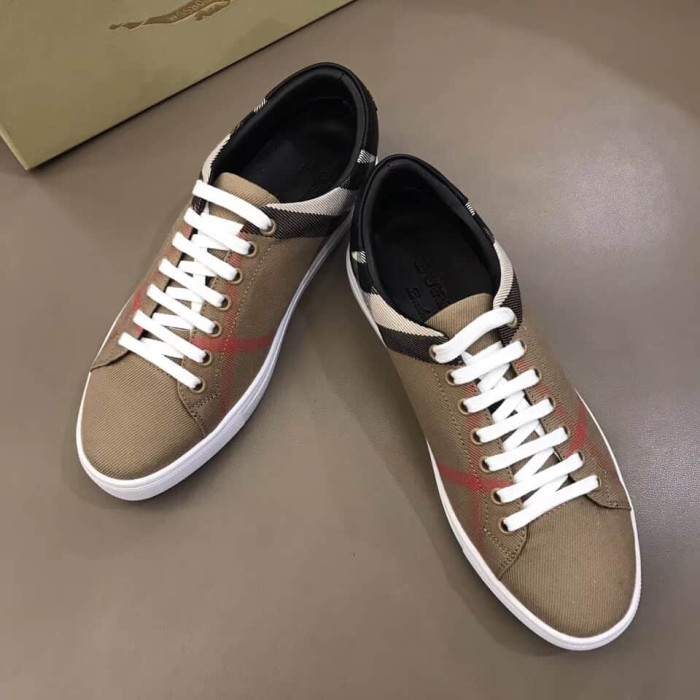 BURB5RRY ALBERT HOUSE CHECK   LEATHER LOW-TOP SNEAKER   BBR3