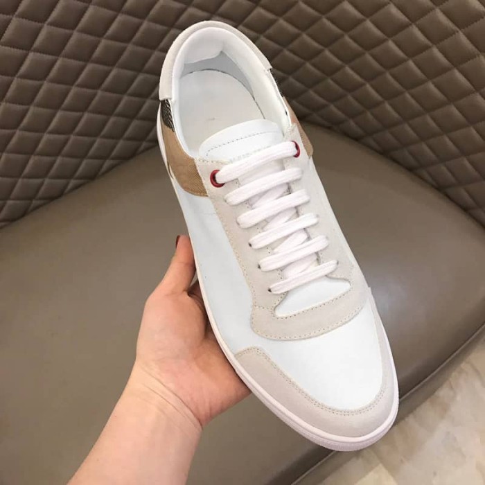 BURB5RRY LEATHER AND HOUSE CHECK SNEAKERS   BBR27