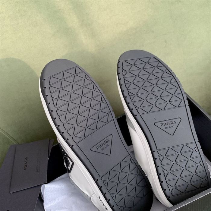 PR@DA@ DISTRICT SNEAKER WHITE GRAY   PRD090