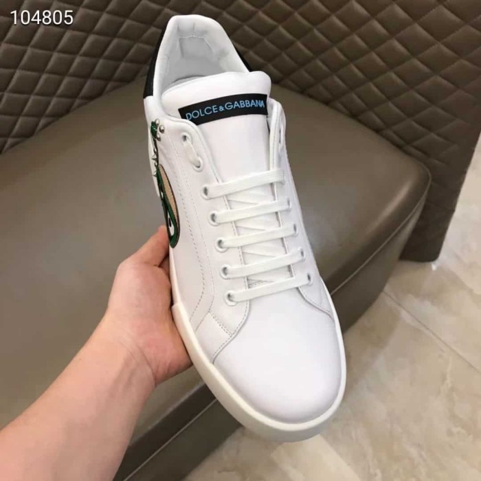DOLCE    G@BB@N@ CALFSKIN PORTOFINO SNEAKERS WITH PATCHES OF THE DESIGNERS   DG2