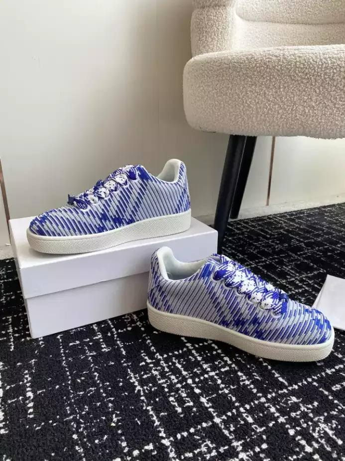 BURB5RRY CHECKED KNITTED SNEAKERS   BBR101