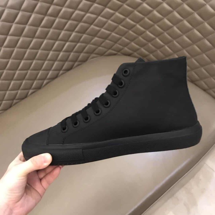BURB5RRY LOGO PRINT GABARDINE HIGH-TOP SNEAKERS �?BBR82