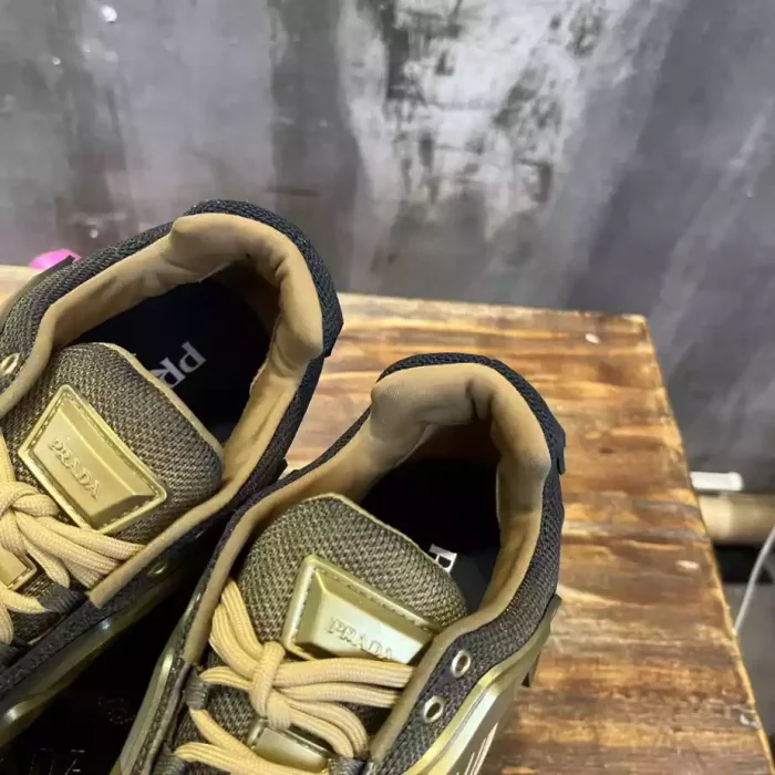 PR@DA@ CLOUDBUST THUNDER SNEAKERS    PRD028