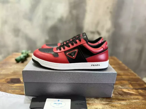 PR@DA@ DOWNTOWN LEATHER SNEAKERS RED   PRD093