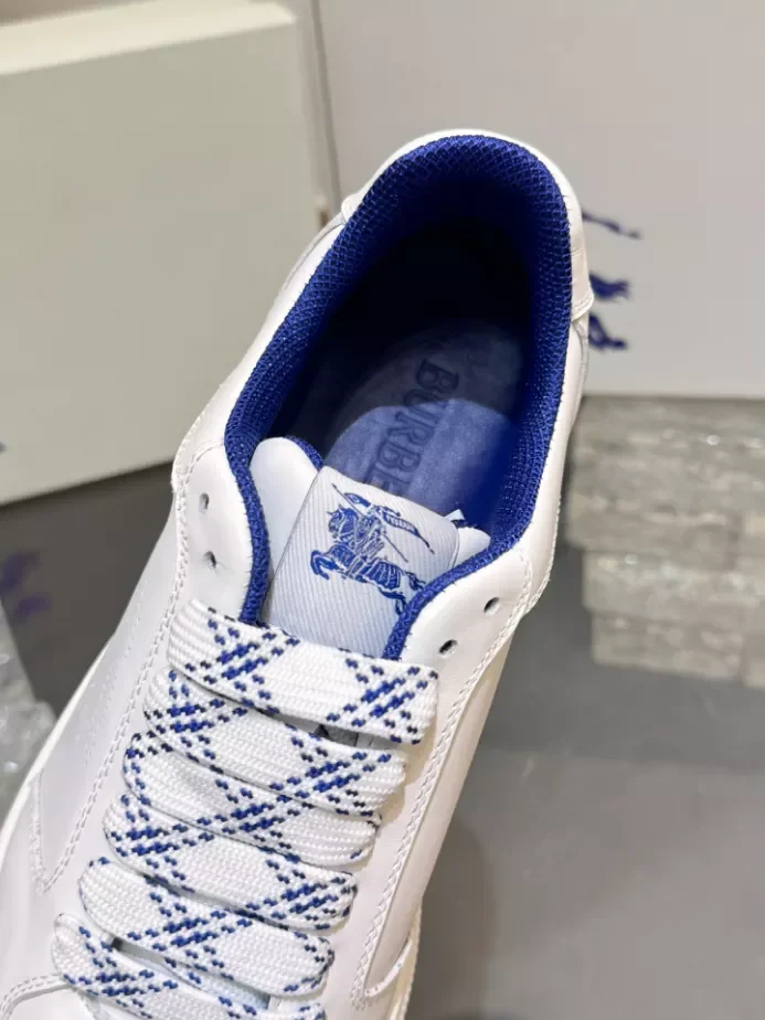 BURB5RRY LEATHER STOCK SNEAKERS IN WHITE   BBR091