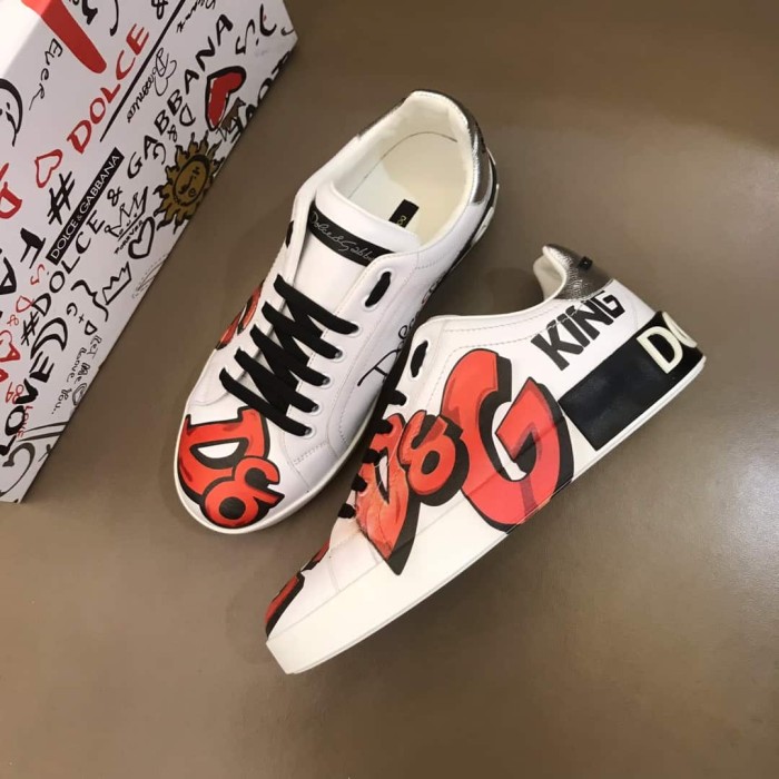 DOLCE    G@BB@N@ CALFSKIN PORTOFINO SNEAKERS WITH PATCHES OF THE DESIGNERS   DG02